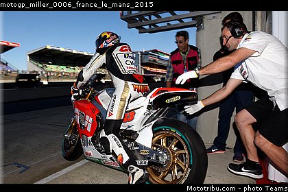 motogp_miller_0006_france_le_mans_2015.jpg