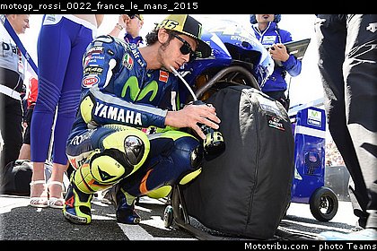 motogp_rossi_0022_france_le_mans_2015.jpg