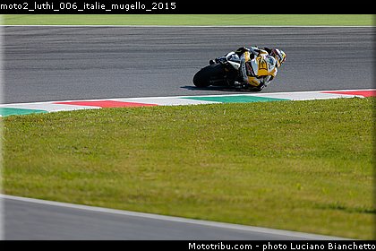 moto2_luthi_006_italie_mugello_2015.jpg