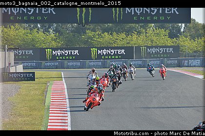 moto3_bagnaia_002_catalogne_montmelo_2015.jpg