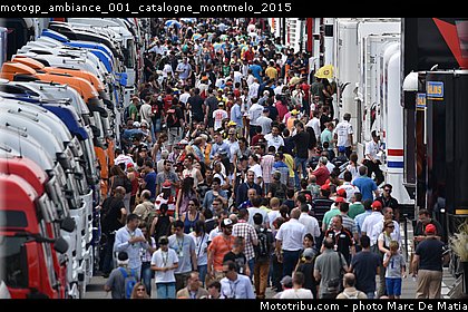 motogp_ambiance_001_catalogne_montmelo_2015.jpg