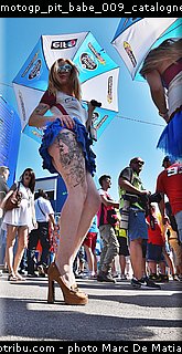 motogp_pit_babe_009_catalogne_montmelo_2015.jpg