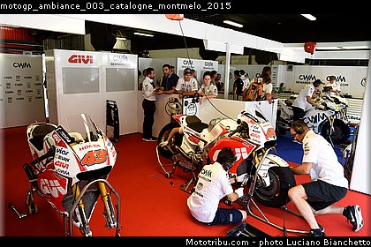 motogp_ambiance_003_catalogne_montmelo_2015.jpg