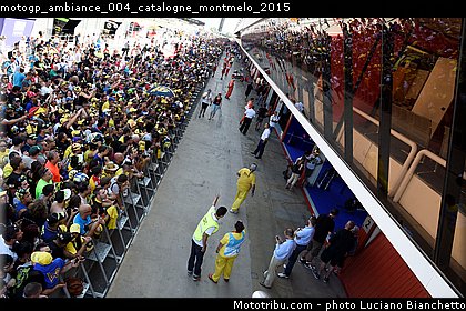 motogp_ambiance_004_catalogne_montmelo_2015.jpg