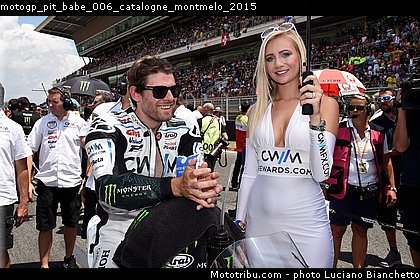 motogp_pit_babe_006_catalogne_montmelo_2015.jpg