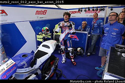moto2_rossi_012_pays_bas_assen_2015.jpg