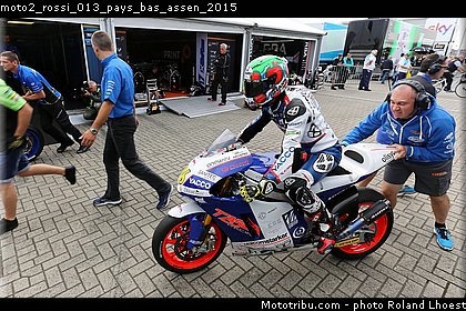 moto2_rossi_013_pays_bas_assen_2015.jpg