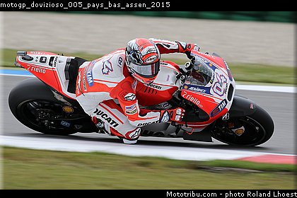 motogp_dovizioso_005_pays_bas_assen_2015.jpg