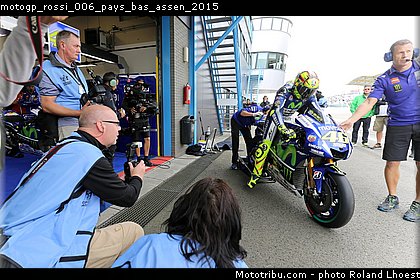motogp_rossi_006_pays_bas_assen_2015.jpg