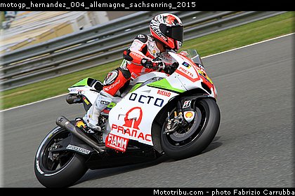 motogp_hernandez_004_allemagne_sachsenring_2015.jpg