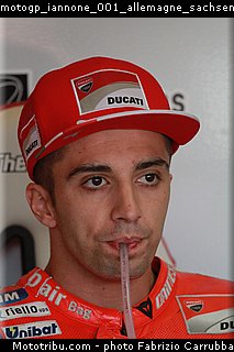 motogp_iannone_001_allemagne_sachsenring_2015.jpg