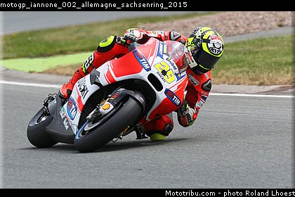 motogp_iannone_002_allemagne_sachsenring_2015.jpg