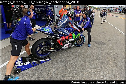 motogp_lorenzo_008_allemagne_sachsenring_2015.jpg