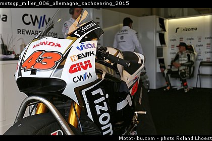 motogp_miller_006_allemagne_sachsenring_2015.jpg