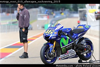 motogp_rossi_010_allemagne_sachsenring_2015.jpg