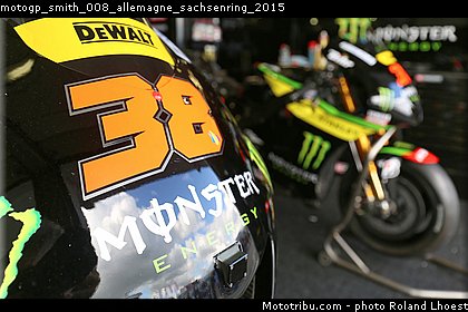motogp_smith_008_allemagne_sachsenring_2015.jpg