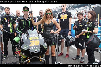 motogp_pit_babe_019_usa_indianapolis_2015.jpg