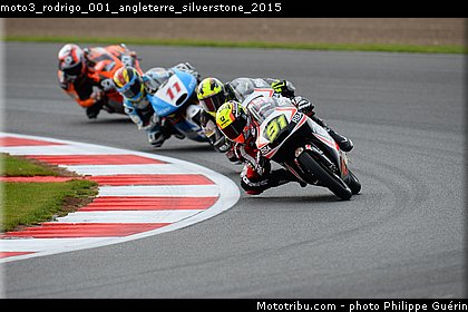 moto3_rodrigo_001_angleterre_silverstone_2015.jpg
