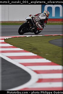 moto3_suzuki_001_angleterre_silverstone_2015.jpg