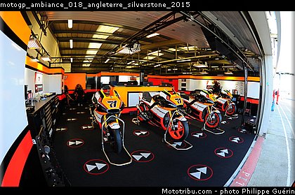 motogp_ambiance_018_angleterre_silverstone_2015.jpg