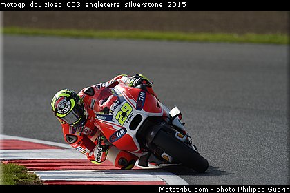 motogp_dovizioso_003_angleterre_silverstone_2015.jpg