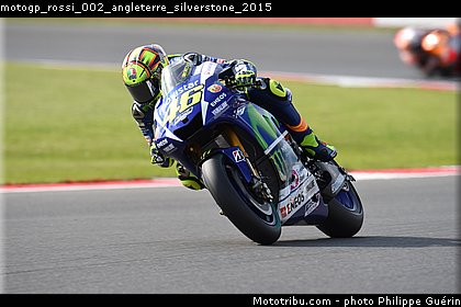 motogp_rossi_002_angleterre_silverstone_2015.jpg