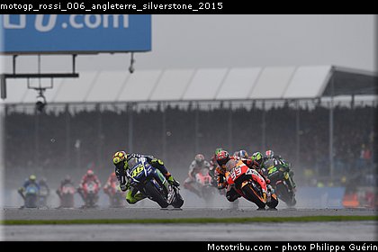 motogp_rossi_006_angleterre_silverstone_2015.jpg