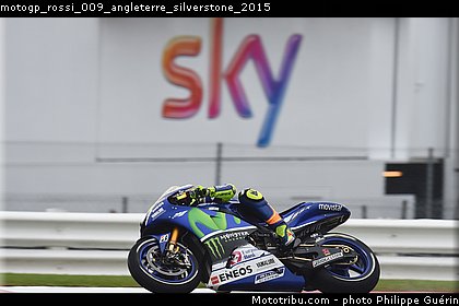 motogp_rossi_009_angleterre_silverstone_2015.jpg