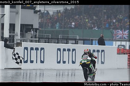 moto3_kornfeil_007_angleterre_silverstone_2015.jpg