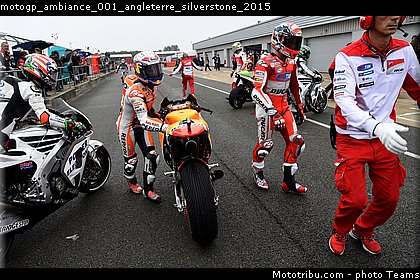 motogp_ambiance_001_angleterre_silverstone_2015.jpg