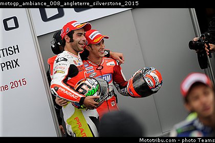 motogp_ambiance_008_angleterre_silverstone_2015.jpg