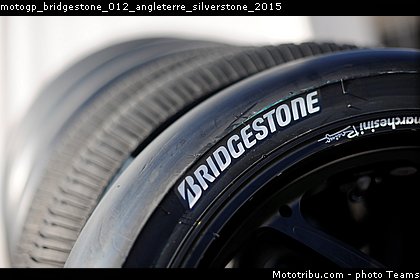 motogp_bridgestone_012_angleterre_silverstone_2015.jpg