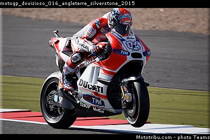 motogp_dovizioso_016_angleterre_silverstone_2015.jpg