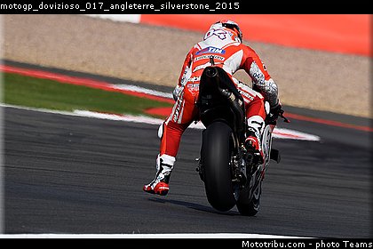 motogp_dovizioso_017_angleterre_silverstone_2015.jpg