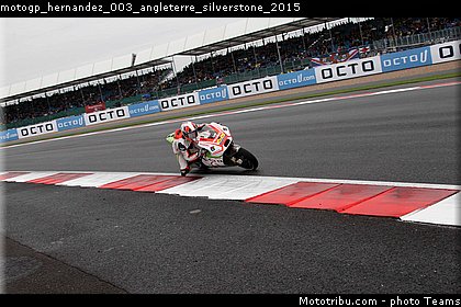 motogp_hernandez_003_angleterre_silverstone_2015.jpg