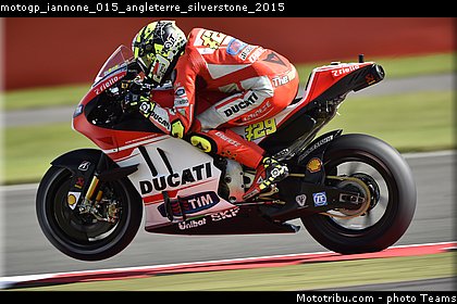 motogp_iannone_015_angleterre_silverstone_2015.jpg