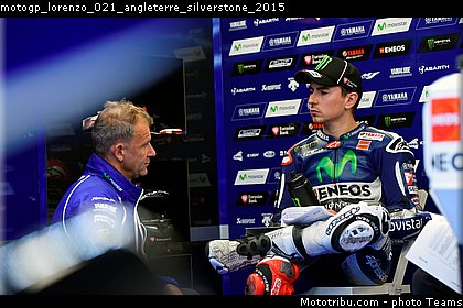 motogp_lorenzo_021_angleterre_silverstone_2015.jpg