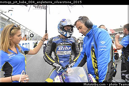 motogp_pit_babe_004_angleterre_silverstone_2015.jpg