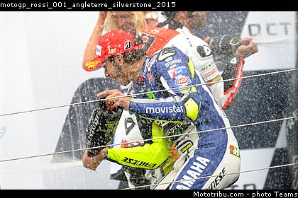 motogp_rossi_001_angleterre_silverstone_2015.jpg