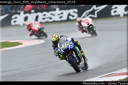 motogp_rossi_005_angleterre_silverstone_2015.jpg
