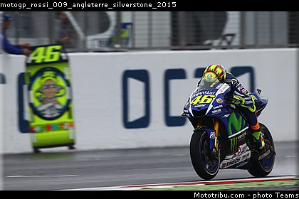 motogp_rossi_009_angleterre_silverstone_2015.jpg