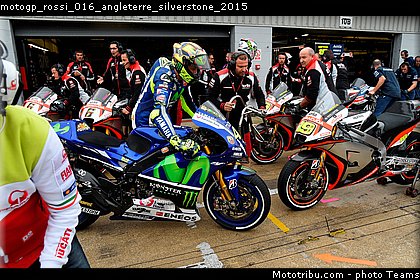 motogp_rossi_016_angleterre_silverstone_2015.jpg