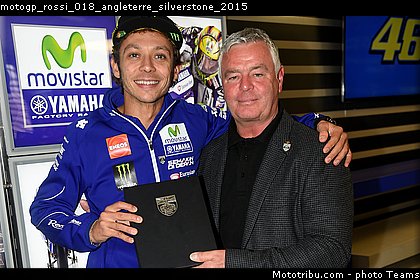 motogp_rossi_018_angleterre_silverstone_2015.jpg