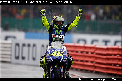 motogp_rossi_021_angleterre_silverstone_2015.jpg