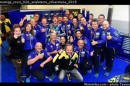 motogp_rossi_026_angleterre_silverstone_2015.jpg