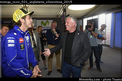 motogp_rossi_031_angleterre_silverstone_2015.jpg