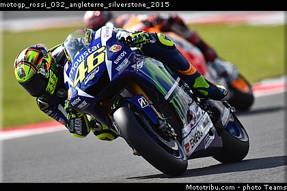motogp_rossi_032_angleterre_silverstone_2015.jpg