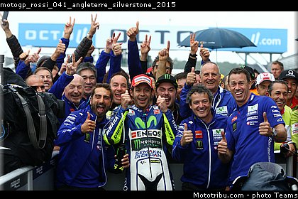 motogp_rossi_041_angleterre_silverstone_2015.jpg