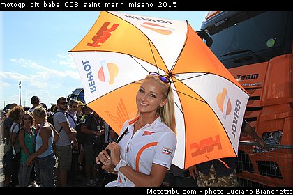motogp_pit_babe_008_saint_marin_misano_2015.jpg