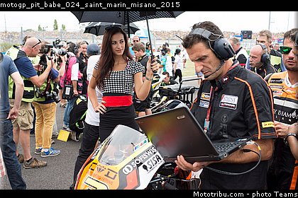 motogp_pit_babe_024_saint_marin_misano_2015.jpg